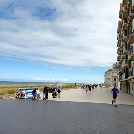 Lägenhet Ross, Zonnig En Gezellig En Vlakbij De Zee