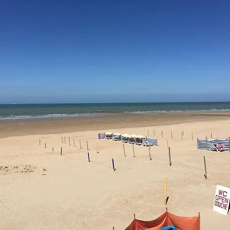 Lägenhet Ross, Zonnig En Gezellig En Vlakbij De Zee *